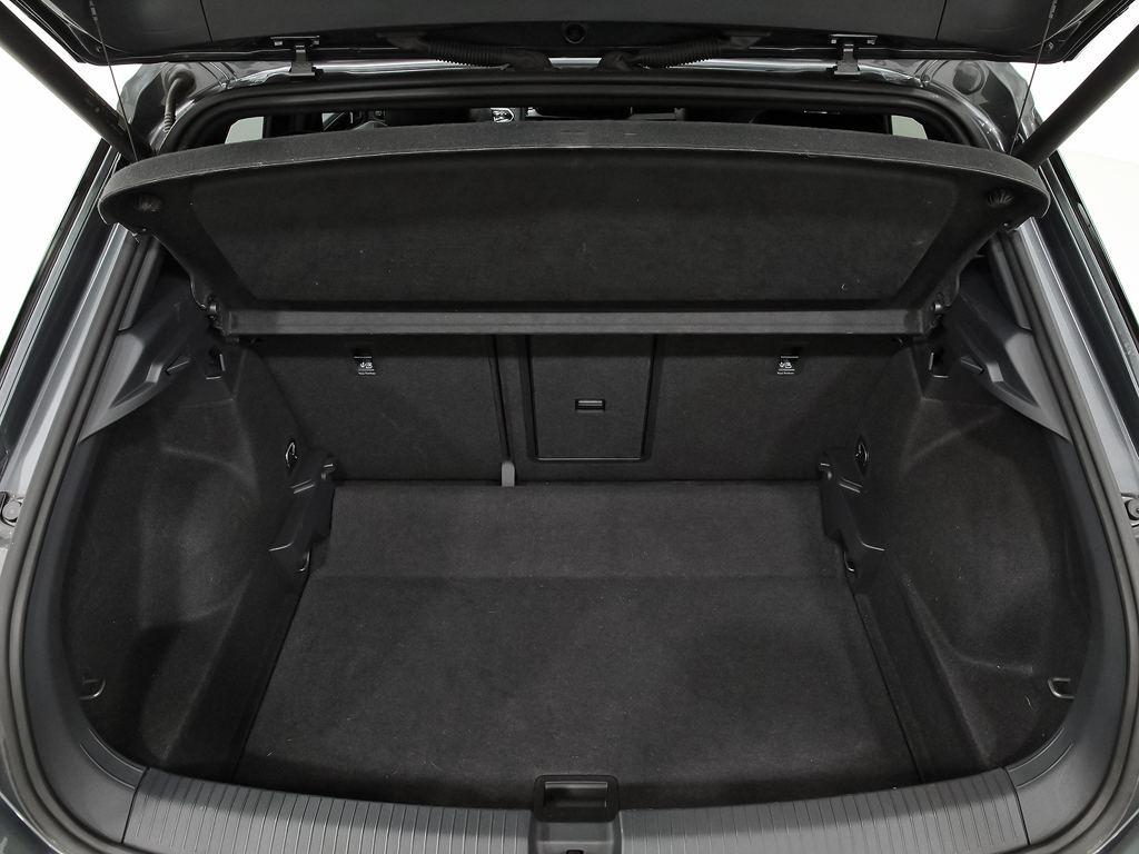 Volkswagen T-Roc R-Line 1.5 TSI 110 kW (150 CV) DSG - 6