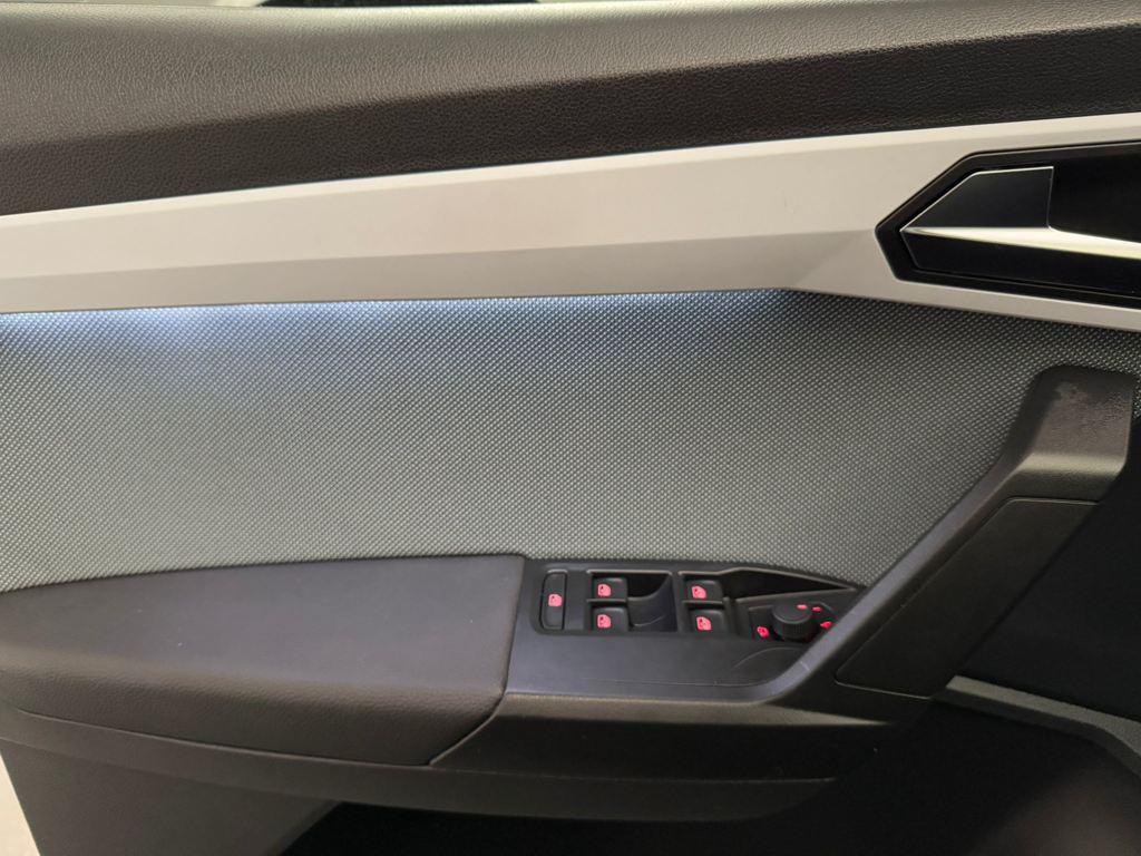 SEAT Ibiza 1.0 TSI Special Edition 85 kW (115 CV) - 9