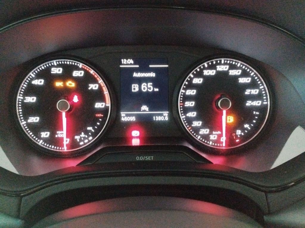 SEAT Arona 1.0 TSI S&S Xperience XS 81 kW (110 CV) - 9