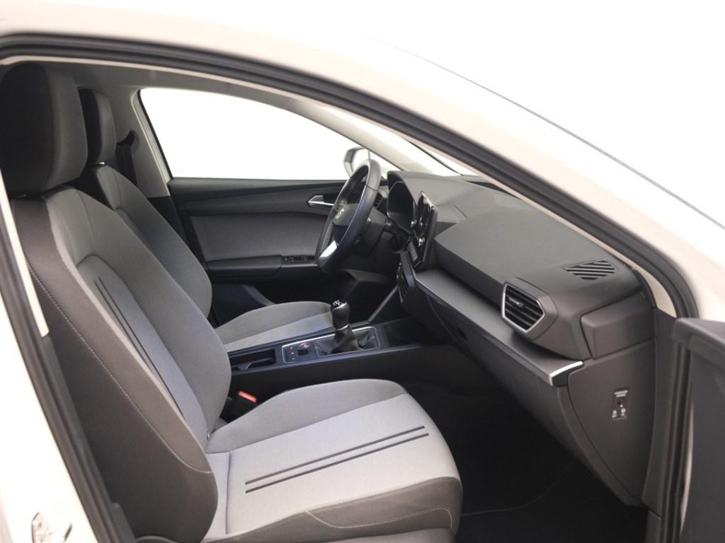 SEAT León 1.5 TSI S&S Style 25 Aniversario 85 kW (116 CV) - 4