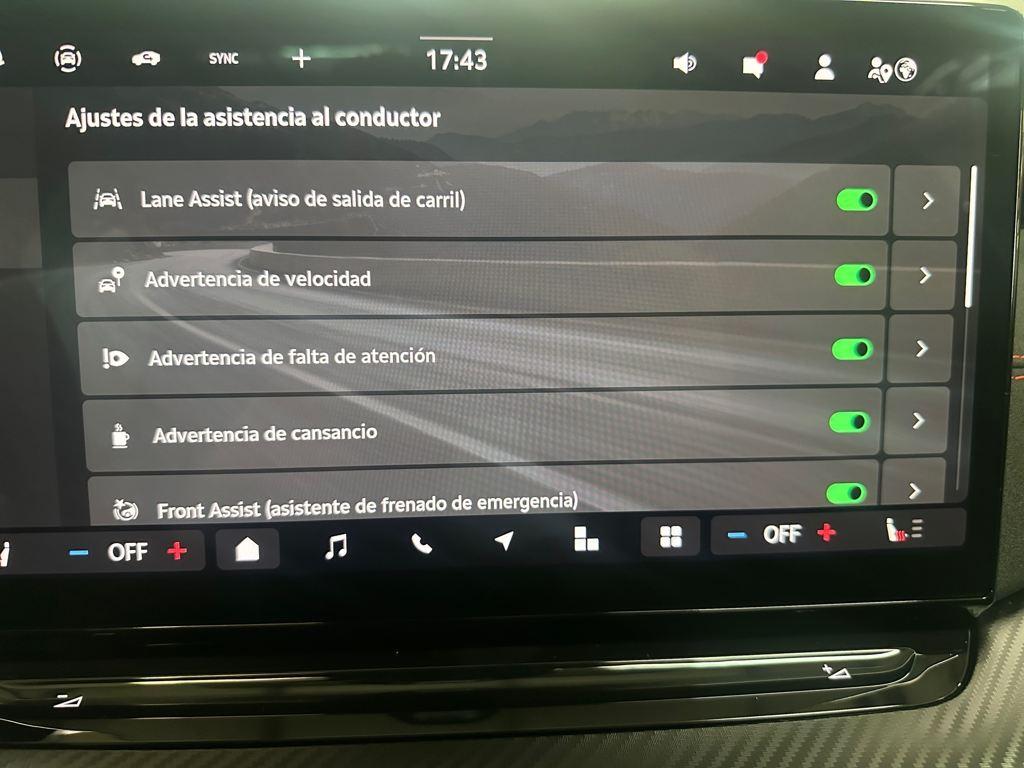 Skoda Octavia Combi 2.0 TSI RS DSG 195 kW (265 CV) - 14