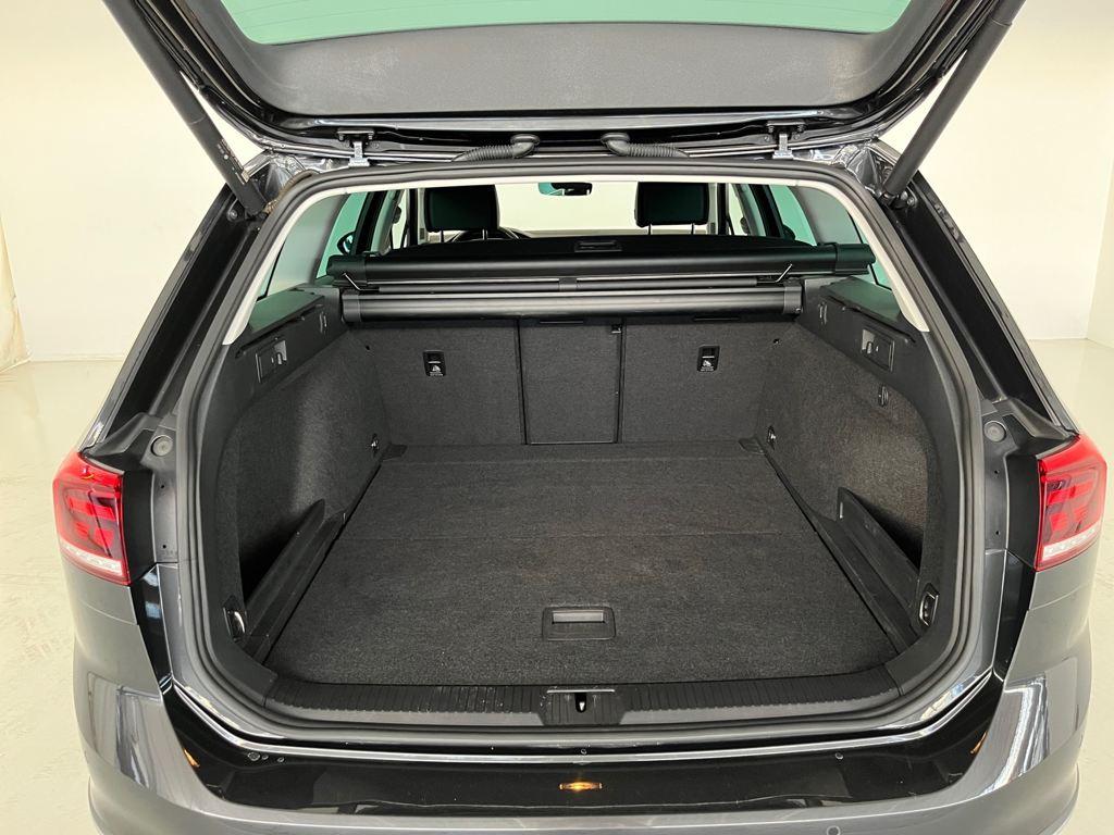 Volkswagen Passat Alltrack 2.0 TDI 4Motion 147 kW (200 CV) DSG - 6