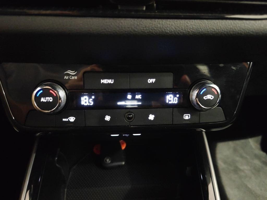 Skoda Fabia 1.0 TSI Design 85 KW (115 CV) - 17