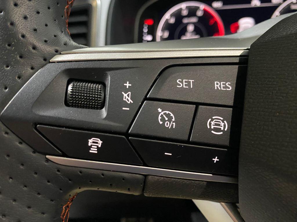 SEAT Ateca 1.5 TSI S&S FR Special Edition 110 kW (150 CV) - 11