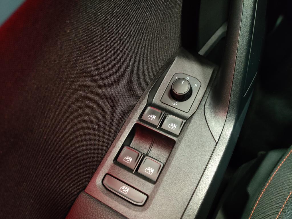 SEAT Ibiza 1.0 TSI S&S FR XL 85 kW (115 CV) - 10