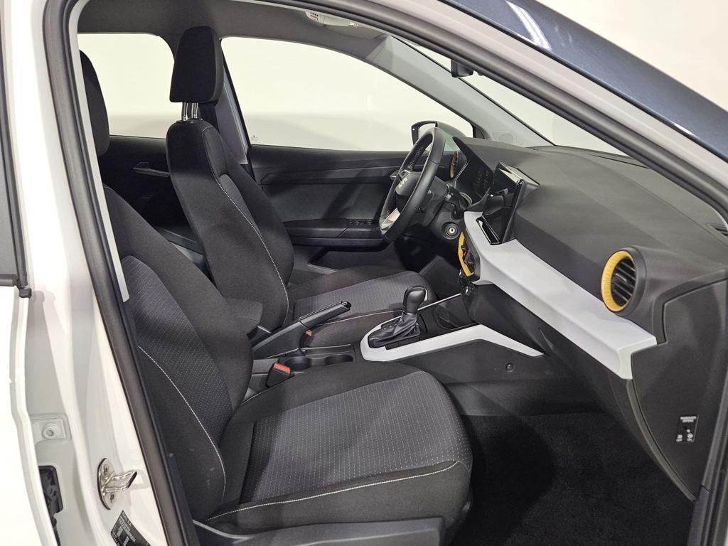 SEAT Arona 1.0 TSI Style Special Edition DSG 85 kW (115 CV) - 4