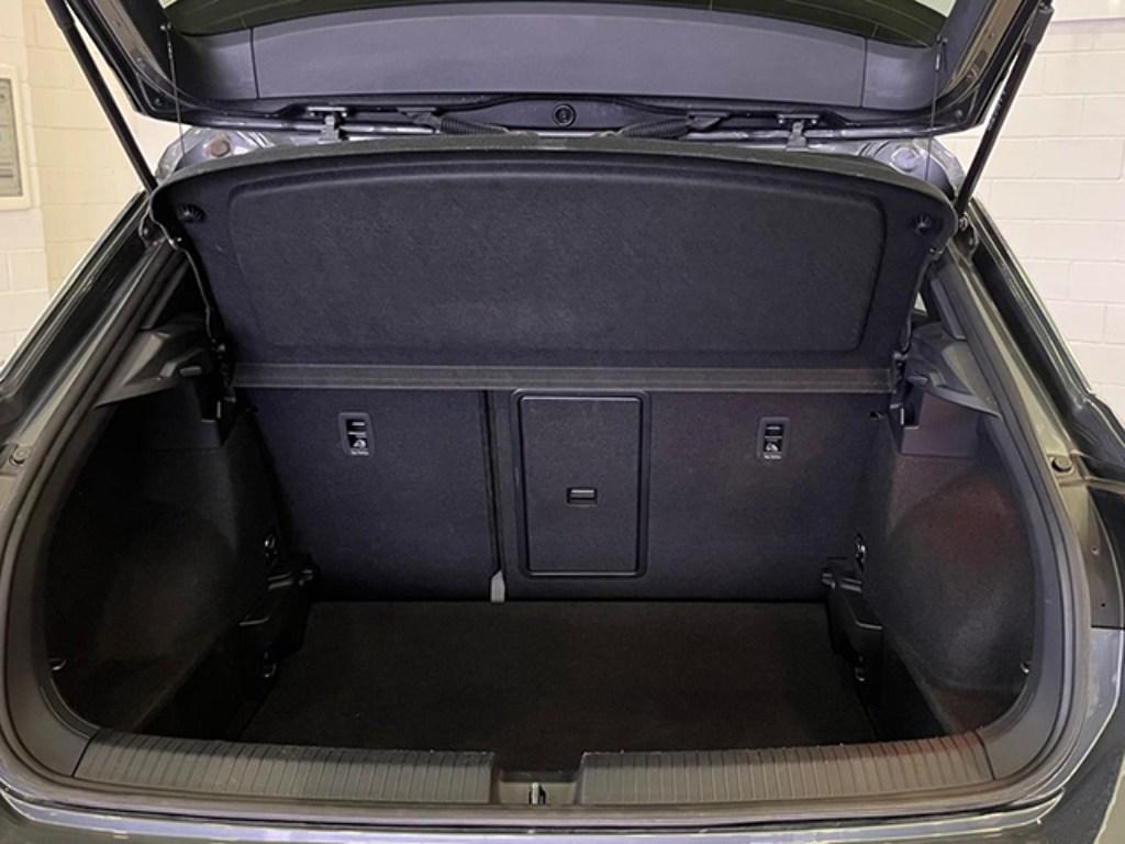 Volkswagen T-Roc R-Line 1.5 TSI 110 kW (150 CV) DSG - 6