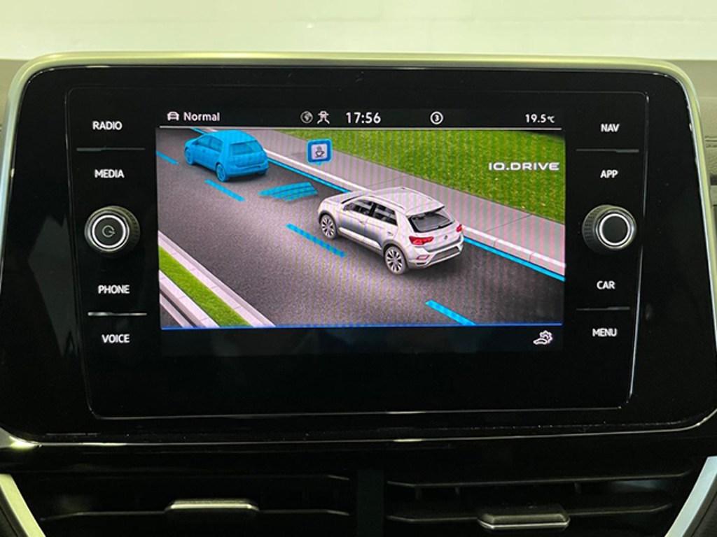 Volkswagen T-Roc R-Line 1.5 TSI 110 kW (150 CV) DSG - 13