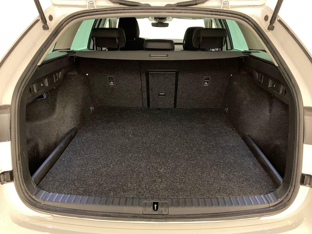 Skoda Octavia Combi 1.4 TSI PHEV Style DSG 150 kW (204 CV) - 6