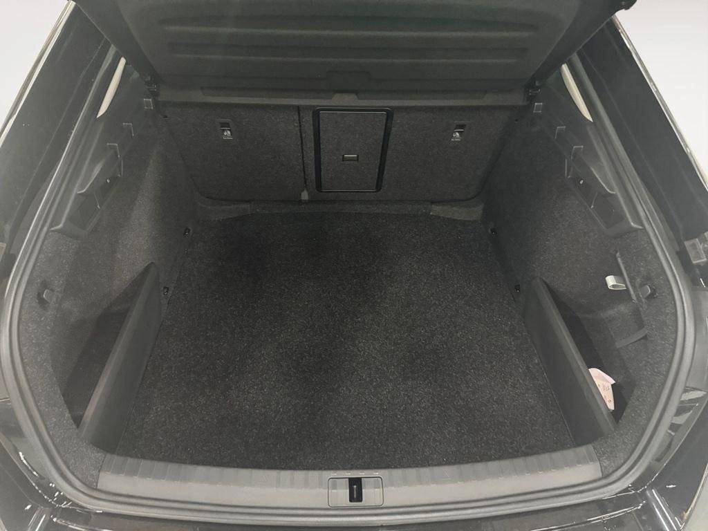 Skoda Octavia 1.5 TSI m-HEV Design DSG 85 kW (116 CV) - 6