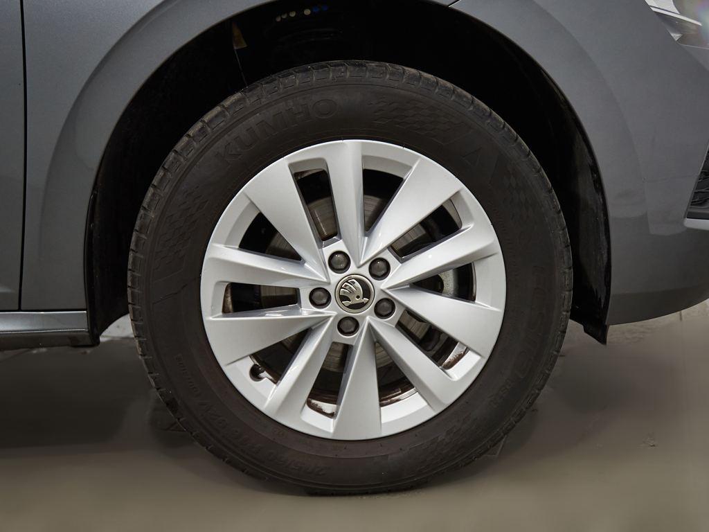 Skoda Kamiq 1.0 TSI Selection 85 kW (115 CV) - 7