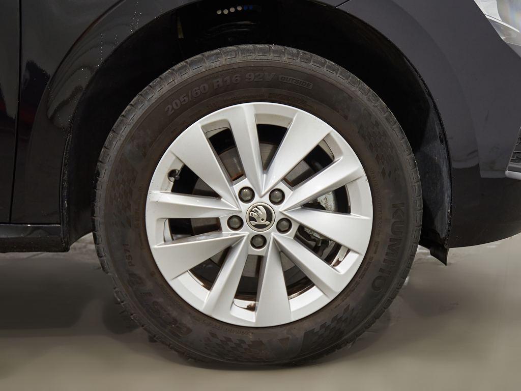 Skoda Kamiq 1.0 TSI Selection 85 kW (115 CV) - 7