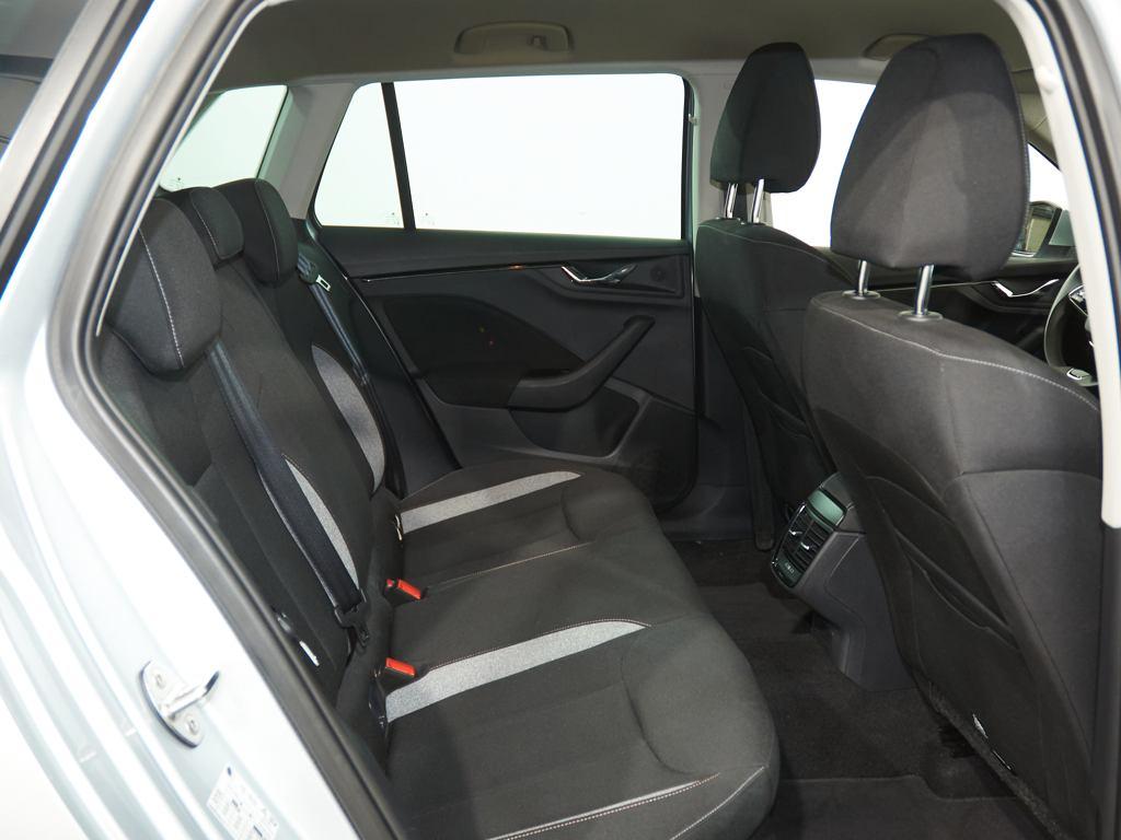 Skoda Kamiq 1.0 TSI Selection 85 kW (115 CV) - 5