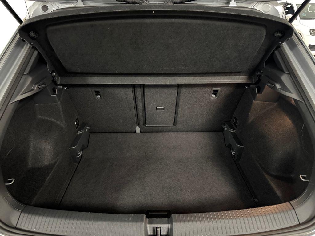 Volkswagen T-Roc R-Line 2.0 TDI 110 kW (150 CV) DSG - 6
