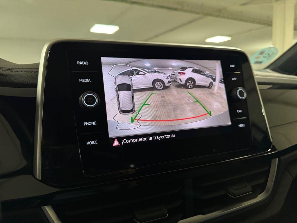 Volkswagen T-Roc R-Line 2.0 TDI 110 kW (150 CV) DSG - 12