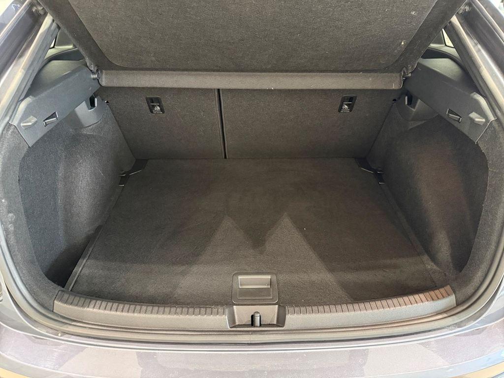 Volkswagen Taigo R-Line 1.0 TSI 81 kW (110 CV) DSG - 6