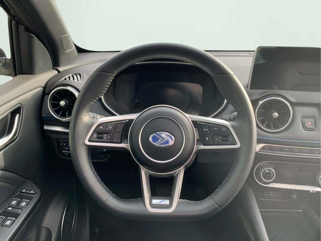 Seres Seres 3 Luxury 120 kW (163 CV) - 10