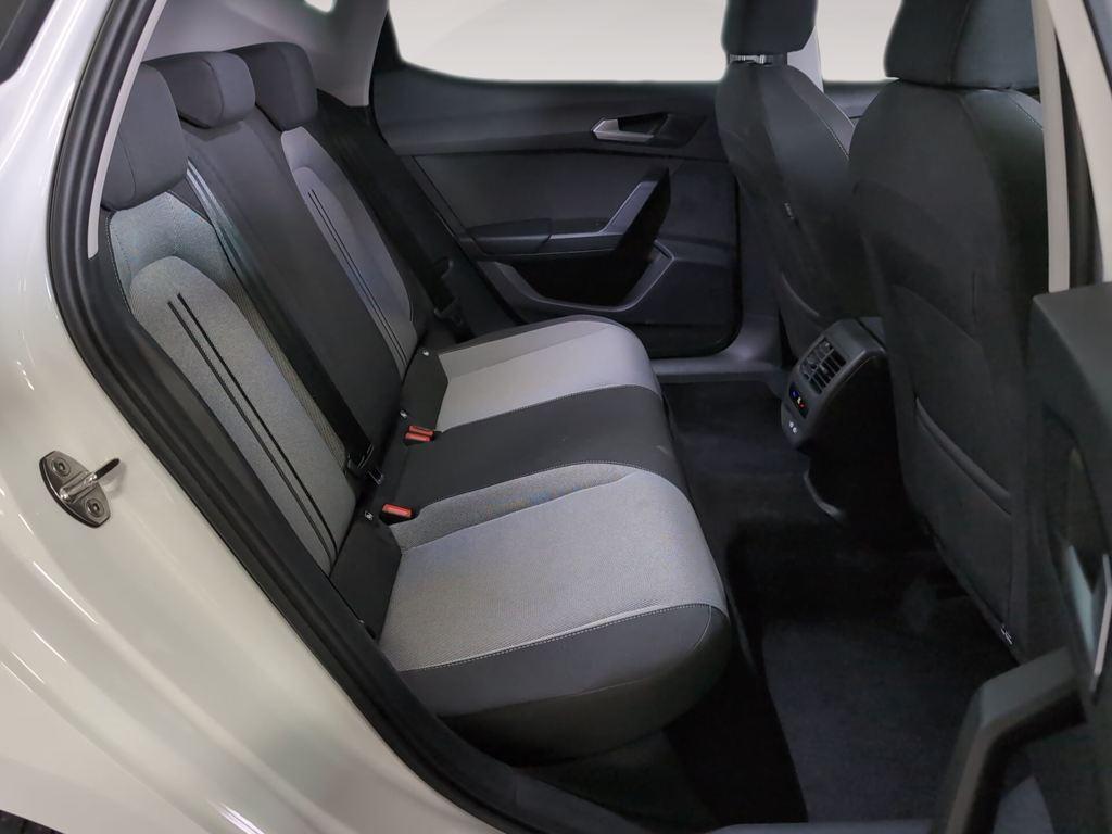 SEAT León 1.5 eTSI Style 25 Aniversario DSG 85 kW (116 CV) - 5