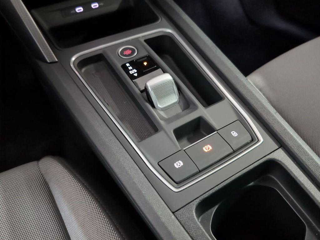 SEAT León 1.5 eTSI Style 25 Aniversario DSG 85 kW (116 CV) - 9