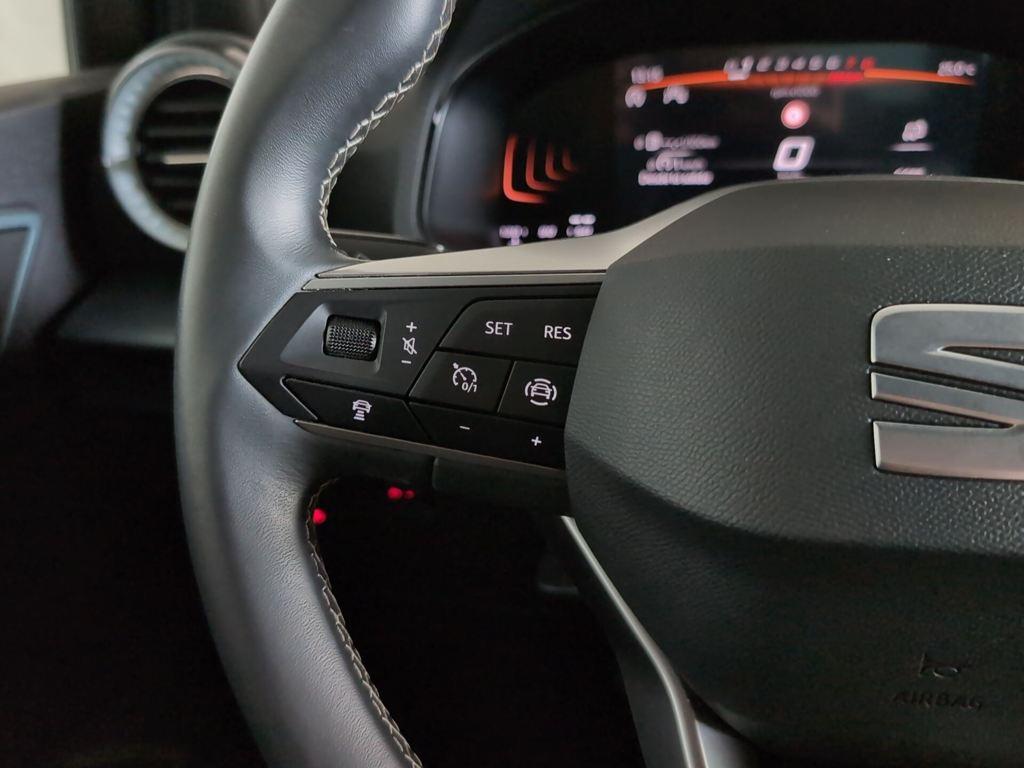 SEAT Arona 1.0 TSI S&S Xperience XM 85 kW (115 CV) - 16