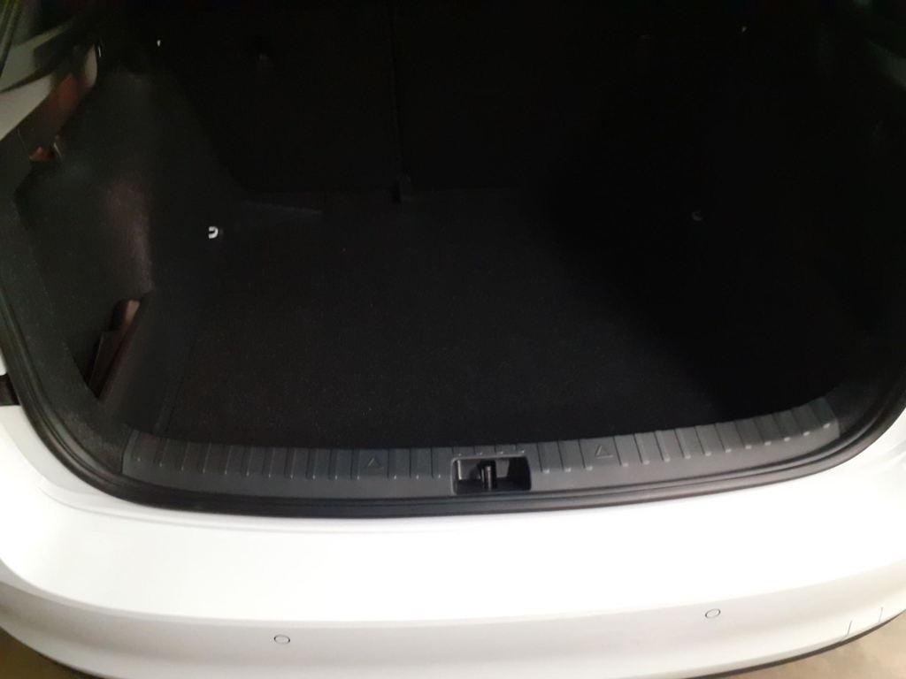 Skoda Scala Design 1.0 TSI DSG 85 kW (115 CV) - 6