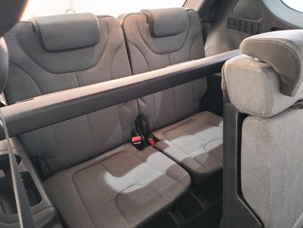 Hyundai Santa Fe 2.2 CRDi Maxx 4x2 DCT 148 kW (202 CV) - 12