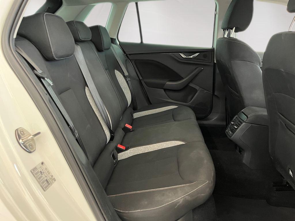 Skoda Kamiq 1.0 TSI Selection 85 kW (115 CV) - 5