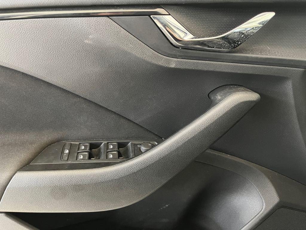 Skoda Kamiq 1.0 TSI Selection 85 kW (115 CV) - 12