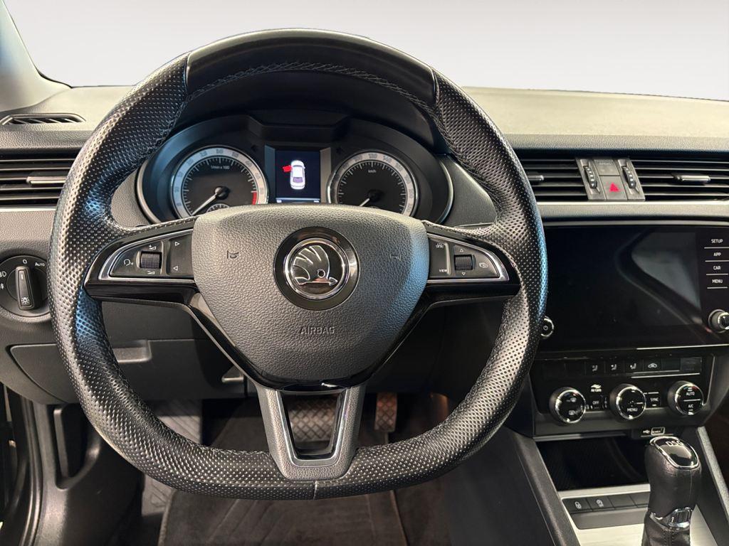 Skoda Octavia 2.0 TDI CR Ambition DSG 110 kW (150 CV) - 8