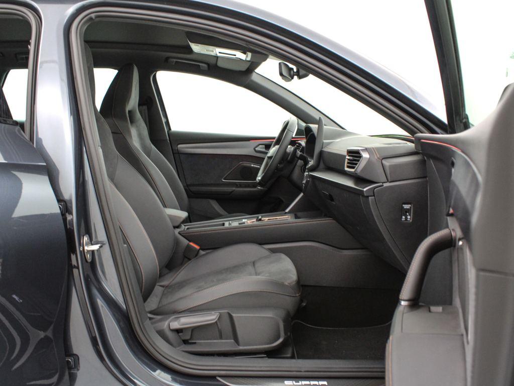 CUPRA Leon Sportstourer 1.5 eTSI DSG 110 kW (150 CV)  - 4