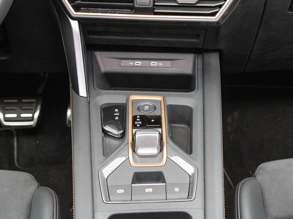 CUPRA Leon Sportstourer 1.5 eTSI DSG 110 kW (150 CV)  - 8