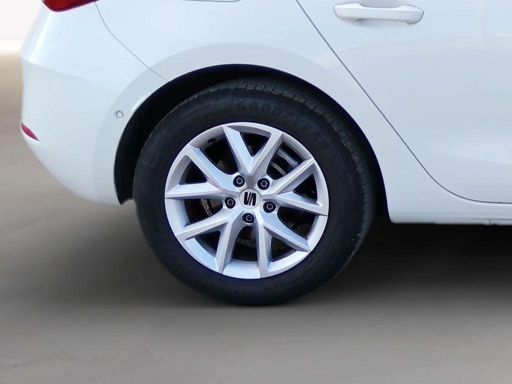 SEAT León 2.0 TDI S&S Style XS 85 kW (115 CV) - 7