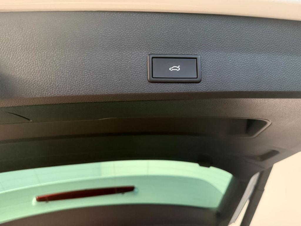 SEAT Ateca 1.5 TSI S&S FR Special Edition DSG 110 kW (150 CV) - 12