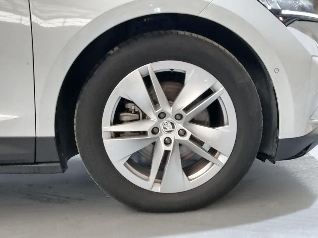 Skoda Enyaq BEV IV 80 150 kW (204 CV) - 7