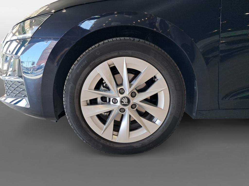 Skoda Octavia 1.5 TSI m-HEV Selection DSG 110 kW (150 CV) - 7