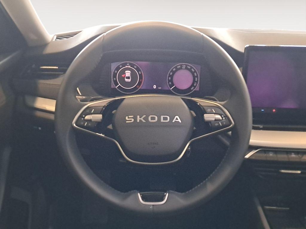 Skoda Octavia 1.5 TSI m-HEV Selection DSG 110 kW (150 CV) - 8