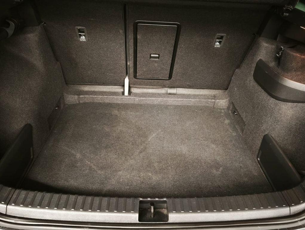 Skoda Karoq 2.0 TDI Selection 85 kW (115 CV) - 6