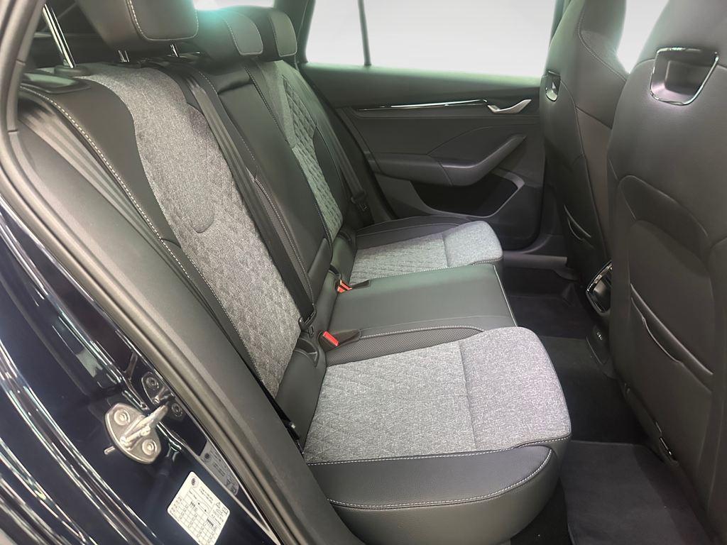 Skoda Octavia Combi 1.5 TSI m-HEV Sportline DSG 110 kW (150 CV) - 5