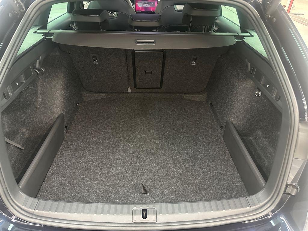 Skoda Octavia Combi 1.5 TSI m-HEV Sportline DSG 110 kW (150 CV) - 6