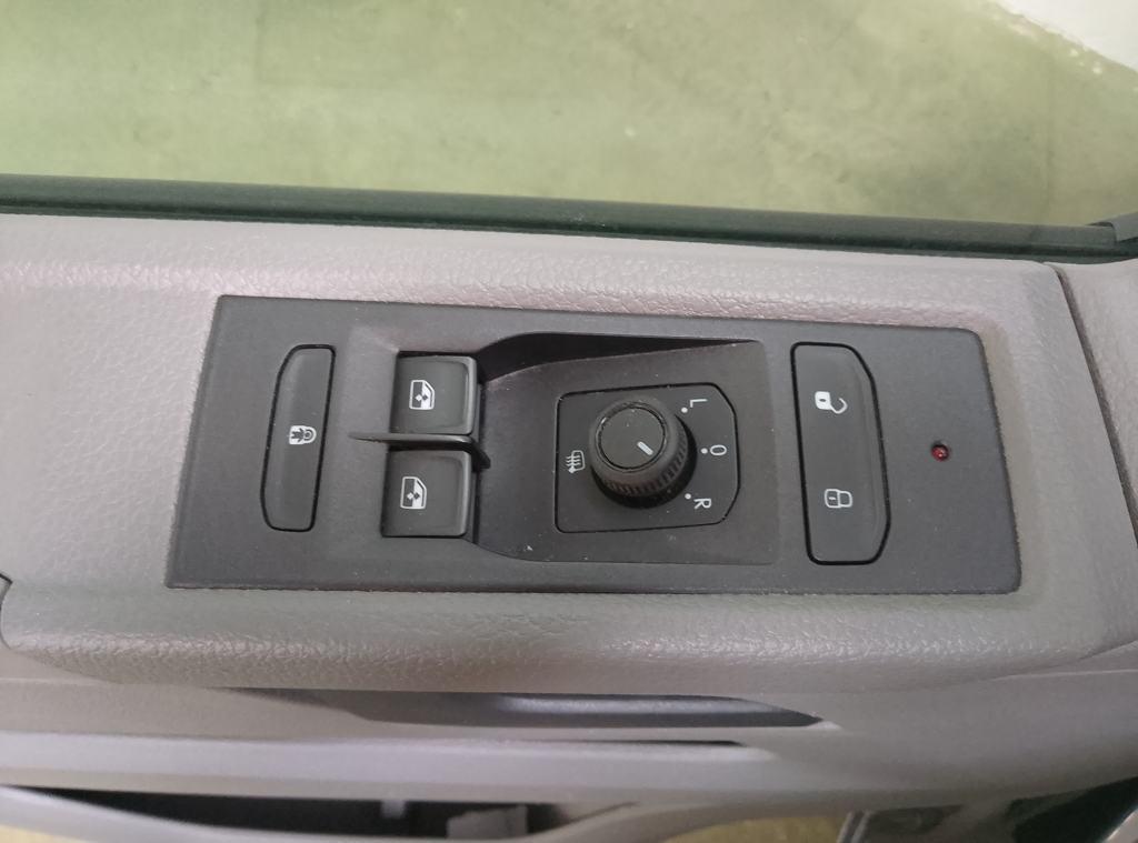 Volkswagen Transporter Mixto Batalla Corta TN 2.0 TDI BMT 110 kW (150 CV) - 8