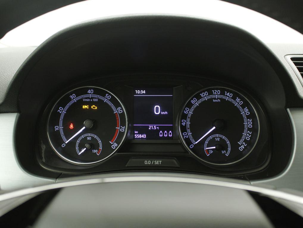 Skoda Fabia 1.0 TSI Ambition Plus 81 kW (110 CV) - 8