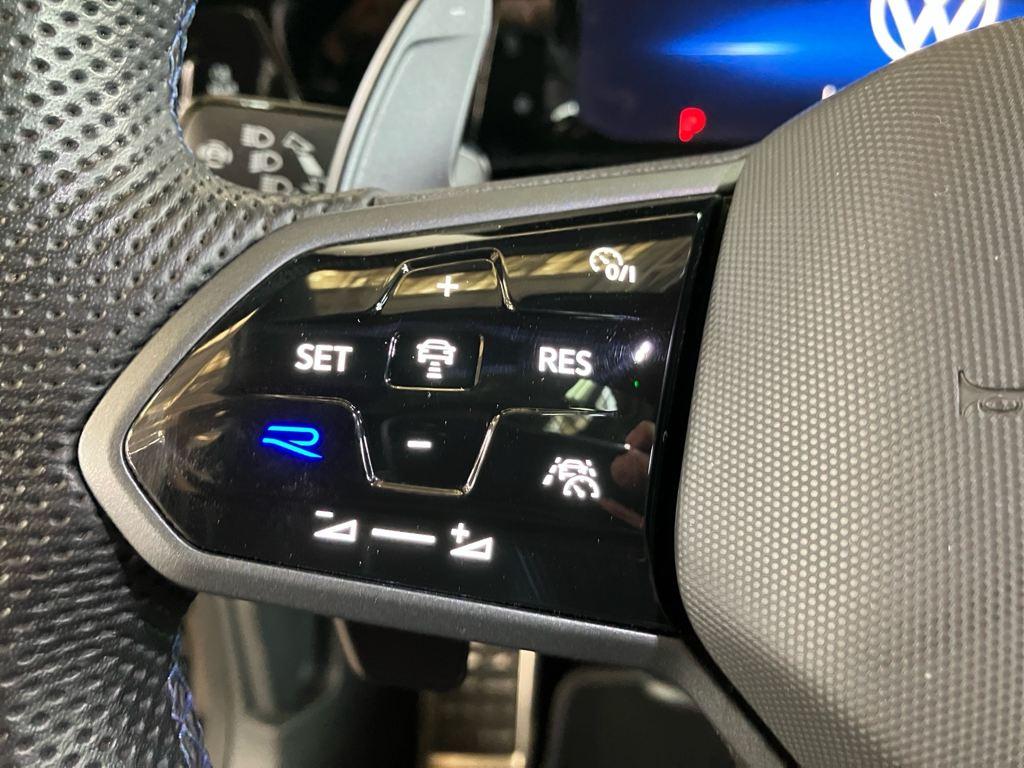 Volkswagen Golf R 2.0 TSI 4Motion 235 kW (320 CV) DSG - 8