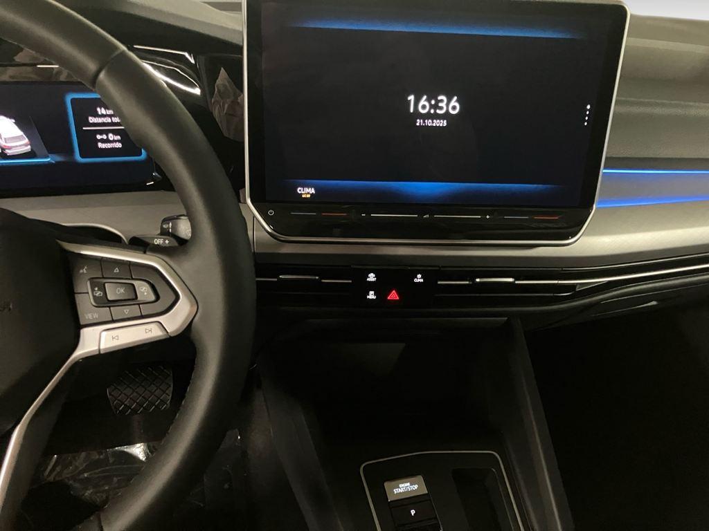 Volkswagen Golf Variant Life 1.5 eTSI 85 kW (116 CV) DSG - 8