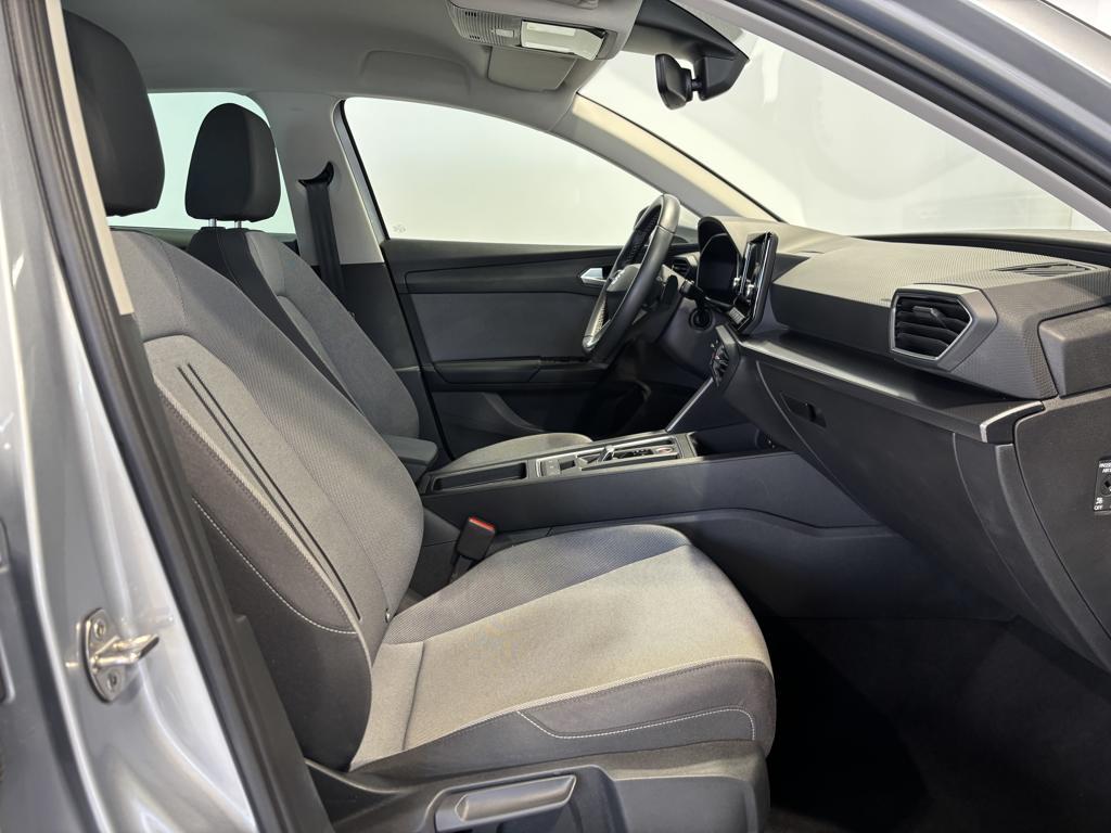 SEAT León 1.5 eTSI S&S Style Special Edition Vision DSG 110 kW (150 CV) - 4