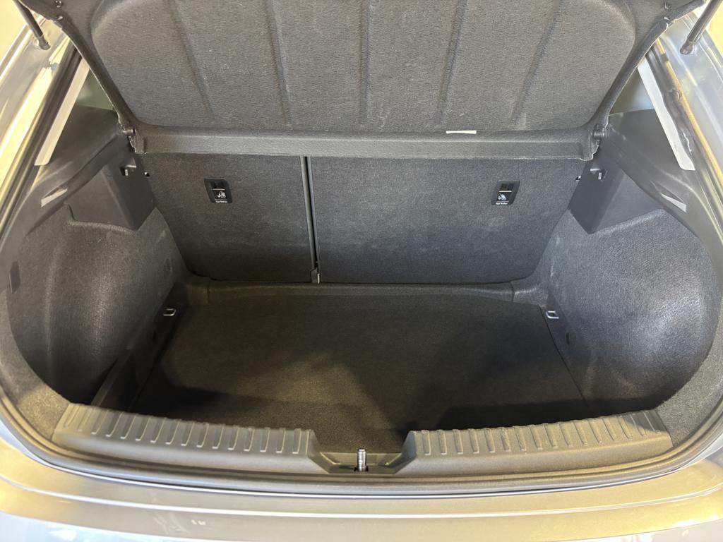 SEAT León 1.5 eTSI S&S Style Special Edition Vision DSG 110 kW (150 CV) - 6