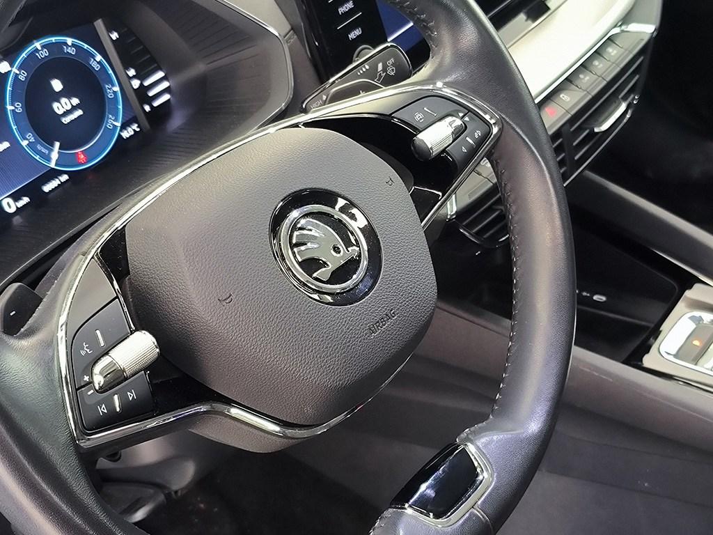 Skoda Octavia 1.0 TSI mHEV Ambition DSG 81 kW (110 CV) - 10