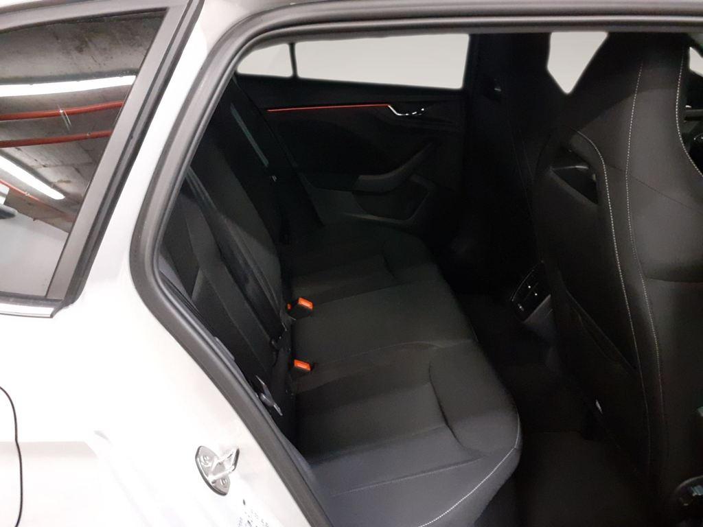 Skoda Scala Design 1.0 TSI DSG 85 kW (115 CV) - 5