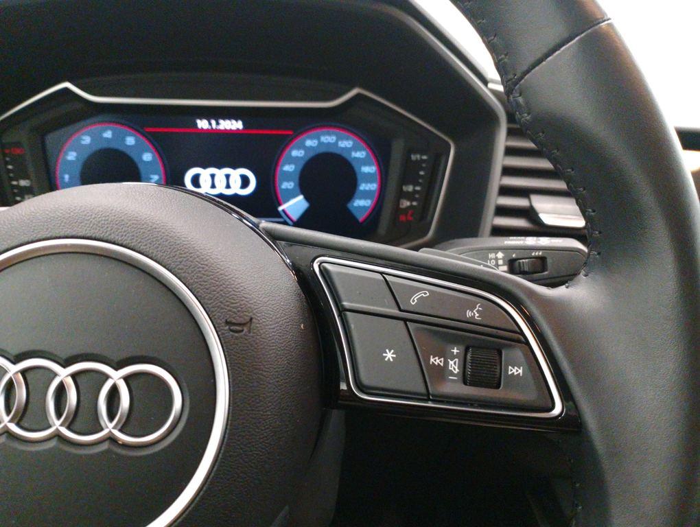 Audi A1 Sportback Adrenalin edition 30 TFSI 81 kW (110 CV) S tronic - 10