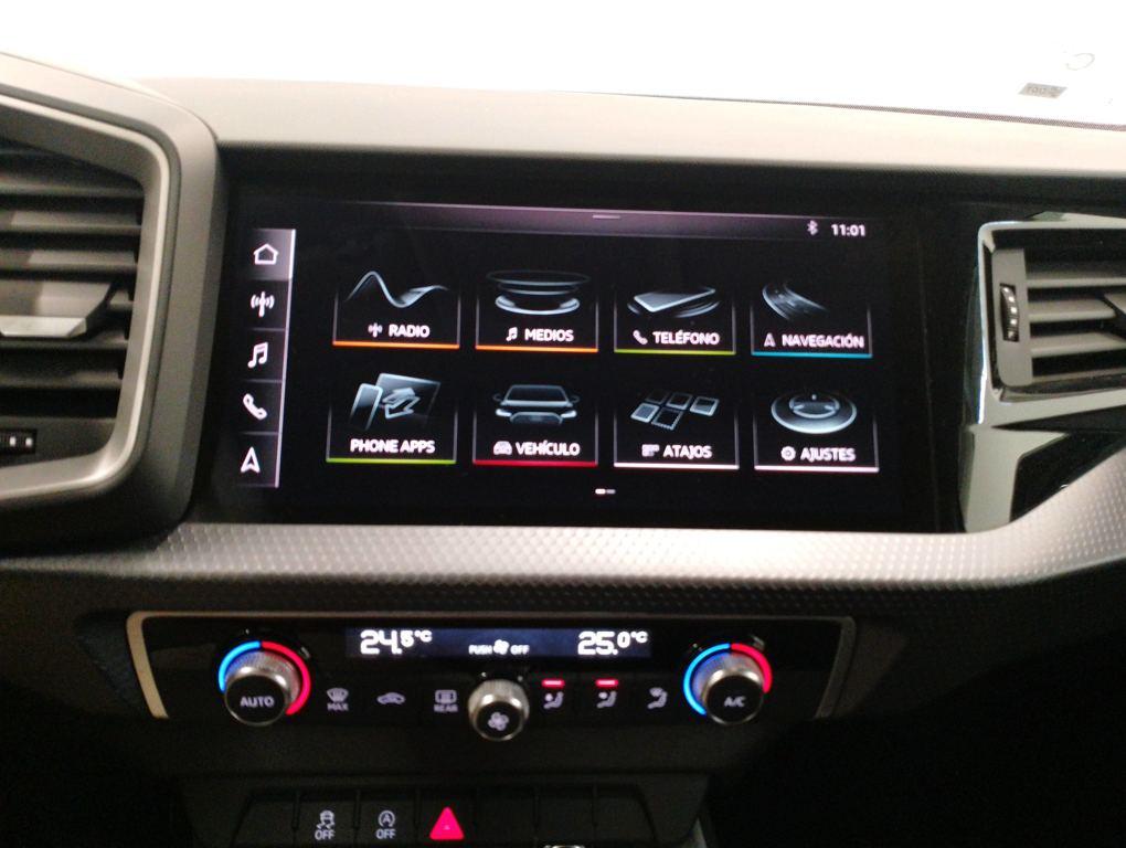 Audi A1 Sportback Adrenalin edition 30 TFSI 81 kW (110 CV) S tronic - 14