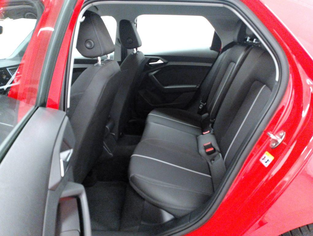 Audi A1 Sportback Adrenalin edition 30 TFSI 81 kW (110 CV) S tronic - 17